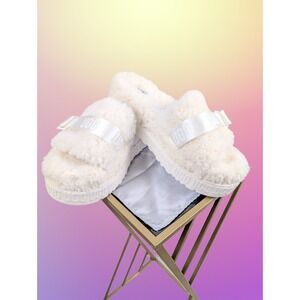 UGG Fluffita Slippers - Women's -White- Size 10